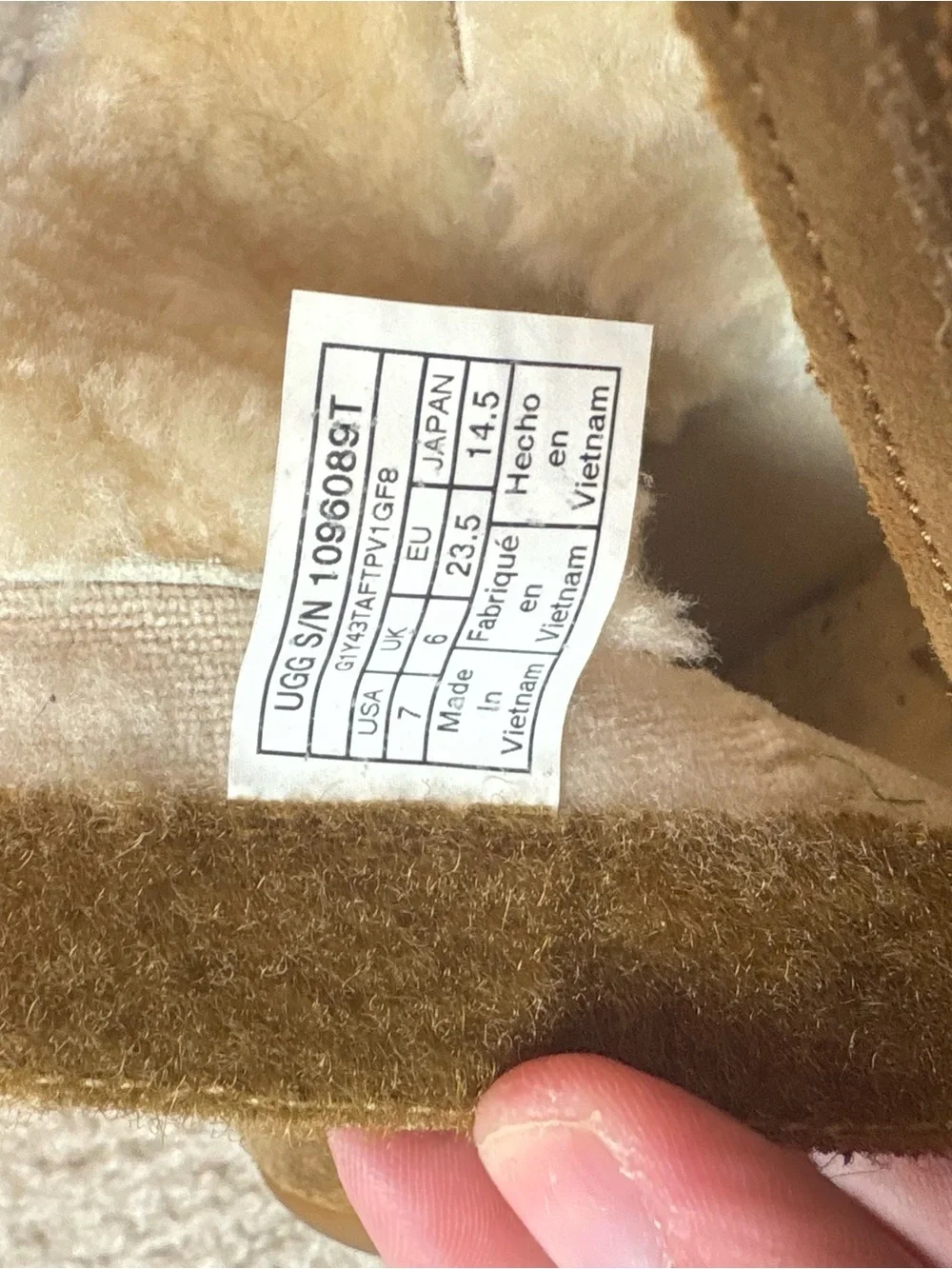 UGG Kids Chestnut Suede Shearling-Lined Boots KELLAN II
